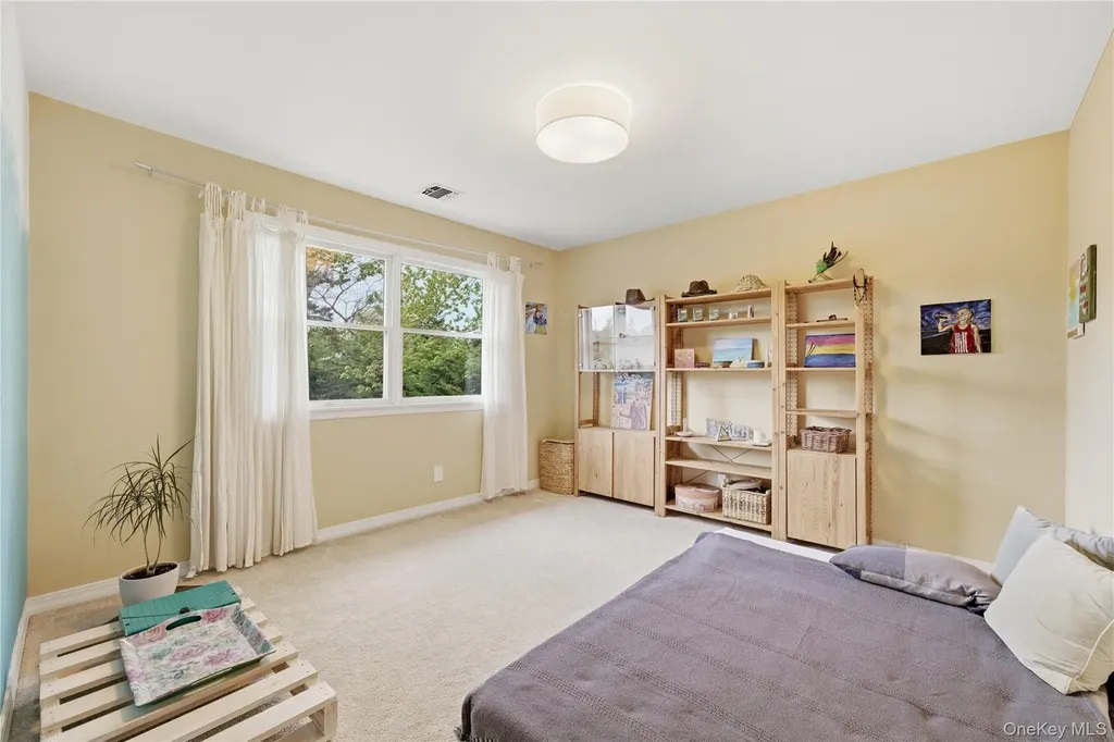 695 Higbie Lane West Islip NY 11795