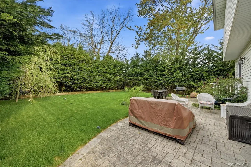695 Higbie Lane West Islip NY 11795