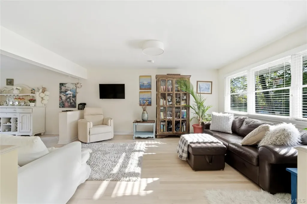 695 Higbie Lane West Islip NY 11795