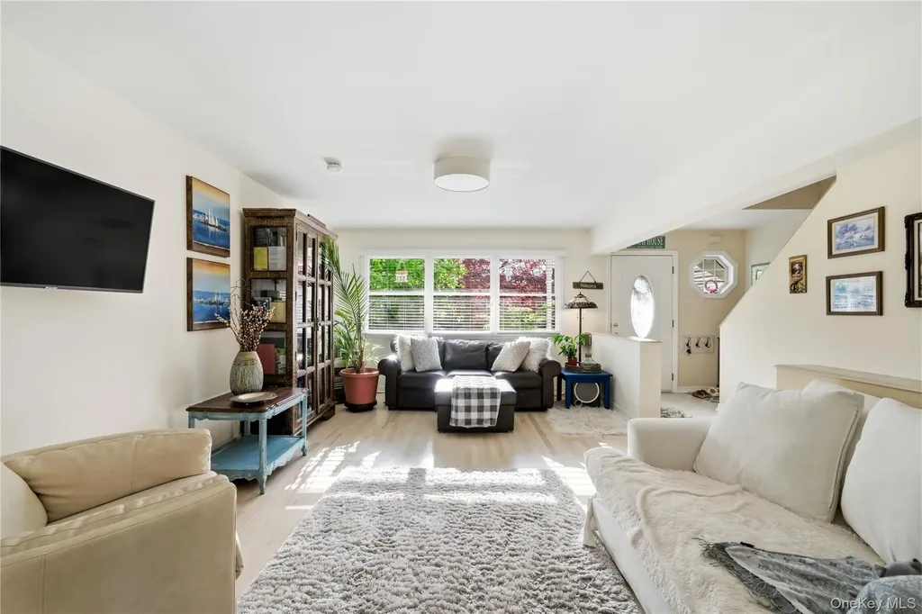 695 Higbie Lane West Islip NY 11795