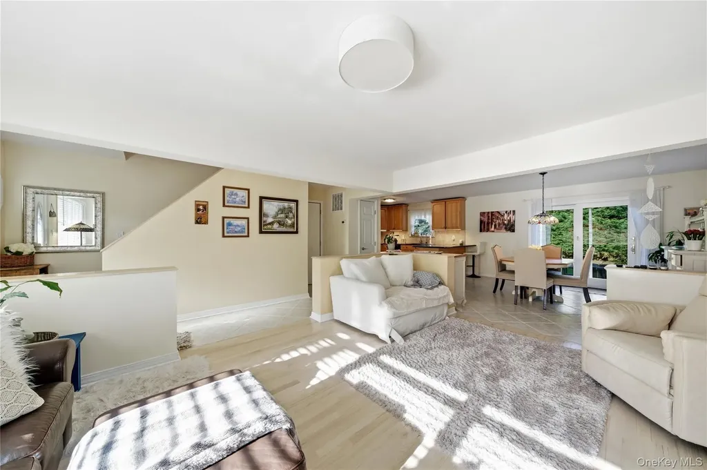 695 Higbie Lane West Islip NY 11795