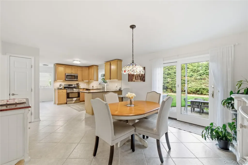 695 Higbie Lane West Islip NY 11795