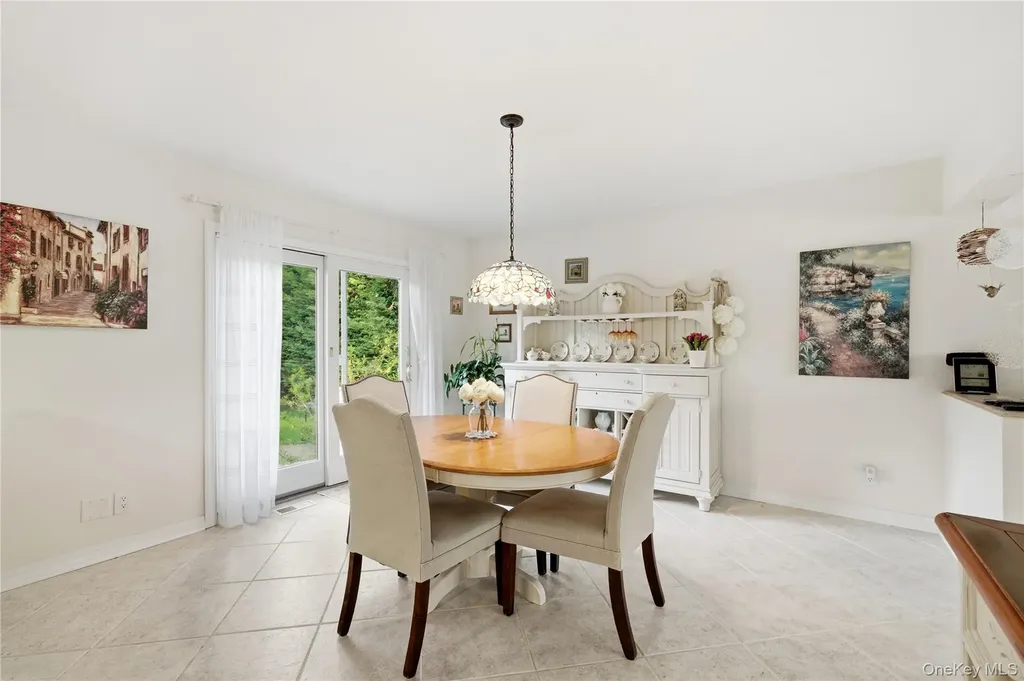 695 Higbie Lane West Islip NY 11795