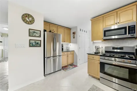 695 Higbie Lane West Islip NY 11795