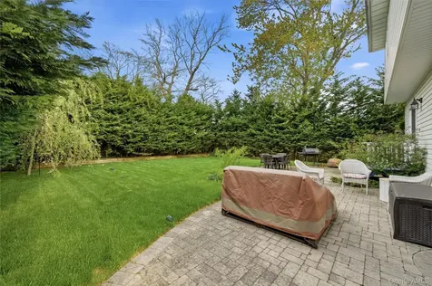 695 Higbie Lane West Islip NY 11795
