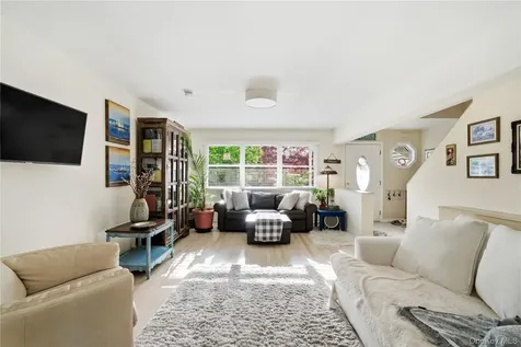 695 Higbie Lane West Islip NY 11795