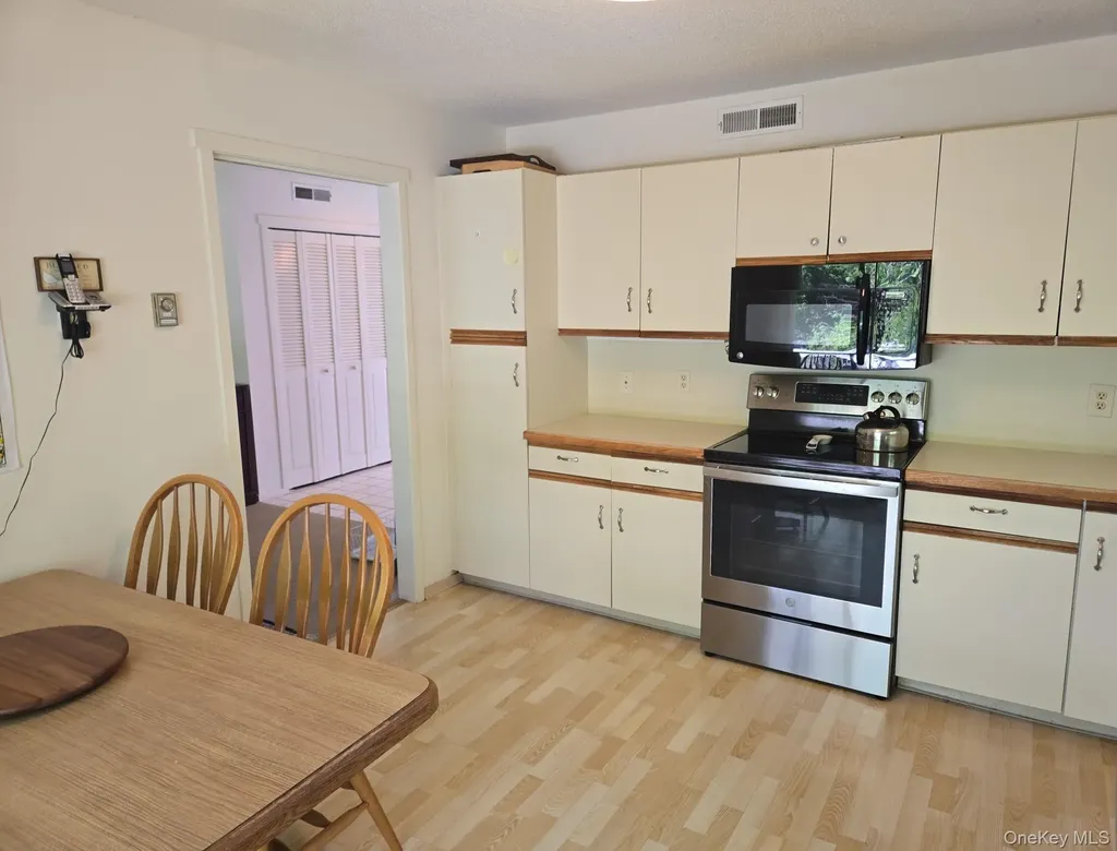 586 Heritage Hills Somers NY 10589