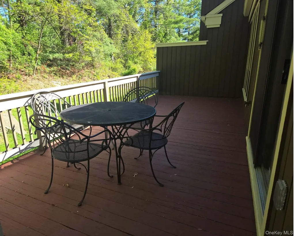 586 Heritage Hills Somers NY 10589