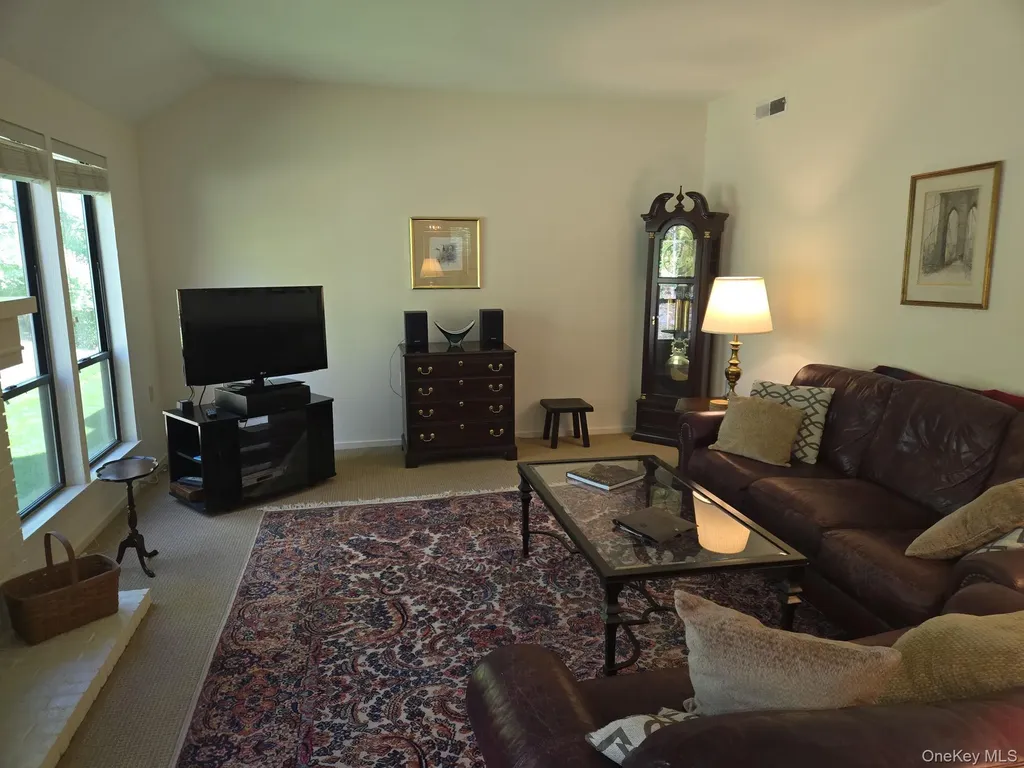 586 Heritage Hills Somers NY 10589