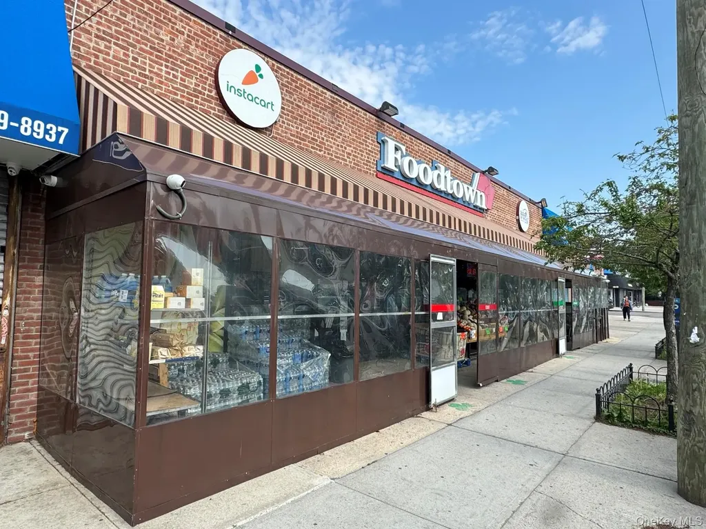 47-27 Bell Boulevard Bayside NY 11361