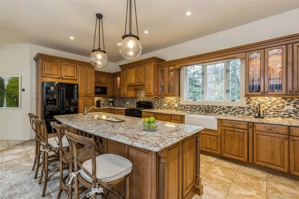 91 Sunset Beach Road Sag Harbor NY 11963