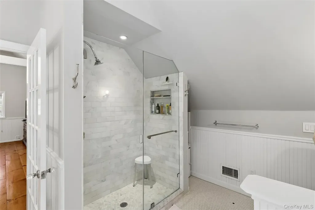 91 Sunset Beach Road Sag Harbor NY 11963
