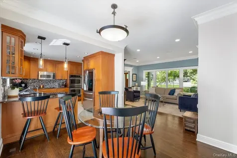 17 Hemlock Road Hartsdale NY 10530
