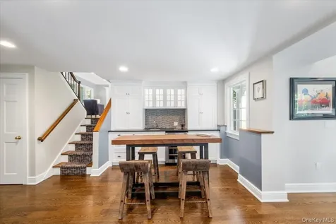 17 Hemlock Road Hartsdale NY 10530