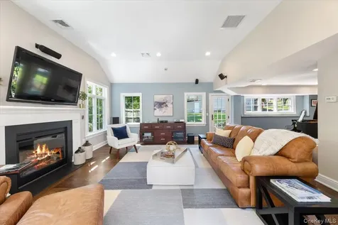 17 Hemlock Road Hartsdale NY 10530