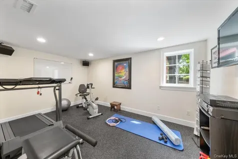 17 Hemlock Road Hartsdale NY 10530