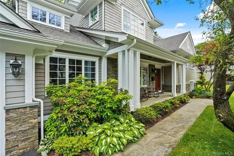 17 Hemlock Road Hartsdale NY 10530