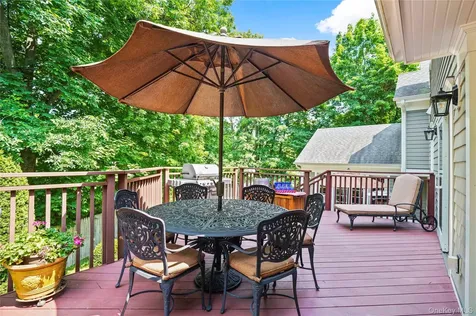 17 Hemlock Road Hartsdale NY 10530