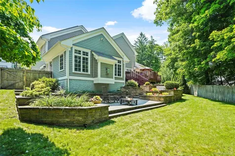 17 Hemlock Road Hartsdale NY 10530