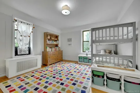 43 Calton Road New Rochelle NY 10804