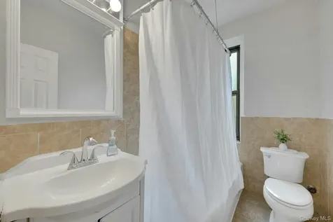 43 Calton Road New Rochelle NY 10804