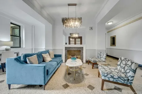 43 Calton Road New Rochelle NY 10804