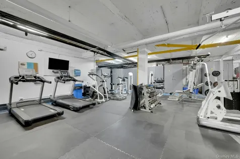 43 Calton Road New Rochelle NY 10804
