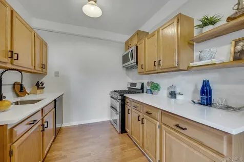 43 Calton Road New Rochelle NY 10804