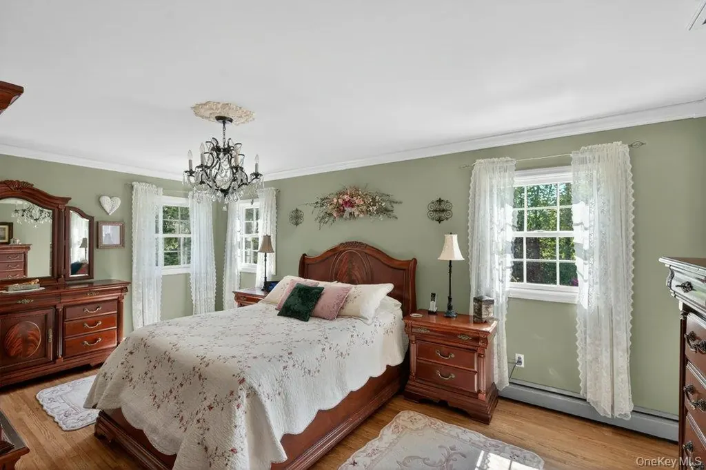3 Orchard Road S East Patchogue NY 11772