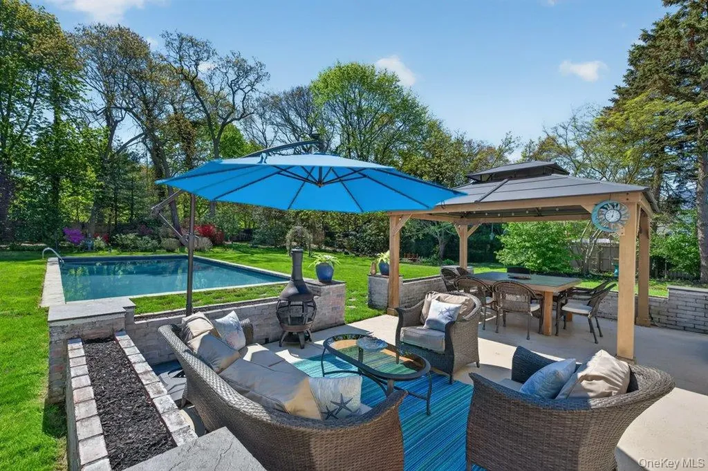 3 Orchard Road S East Patchogue NY 11772