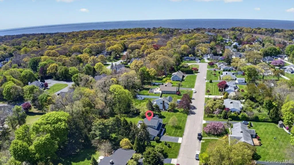 3 Orchard Road S East Patchogue NY 11772