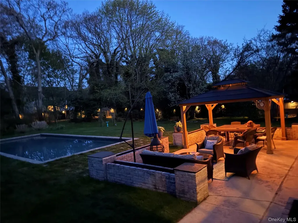 3 Orchard Road S East Patchogue NY 11772