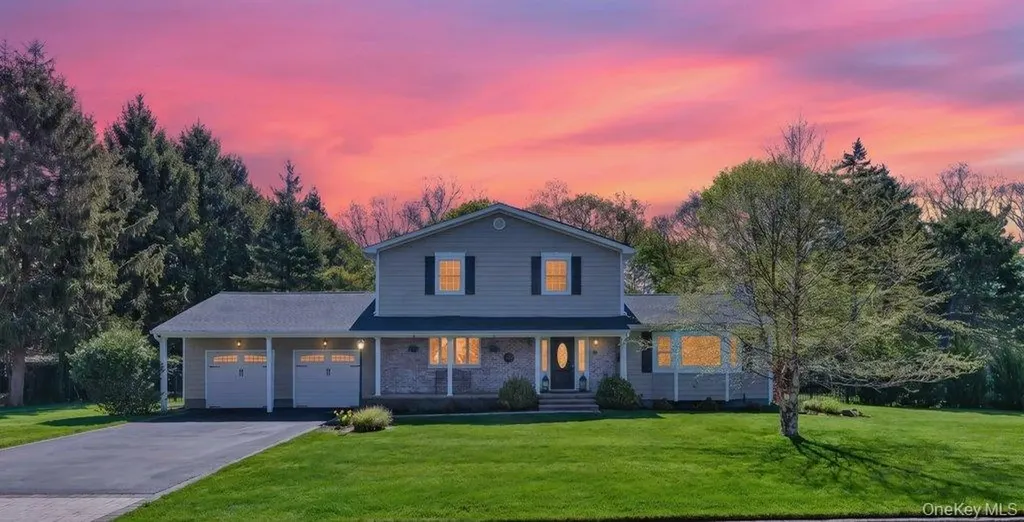 3 Orchard Road S East Patchogue NY 11772