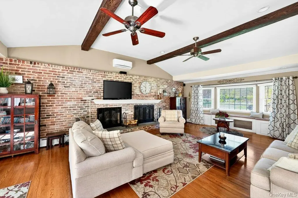 3 Orchard Road S East Patchogue NY 11772