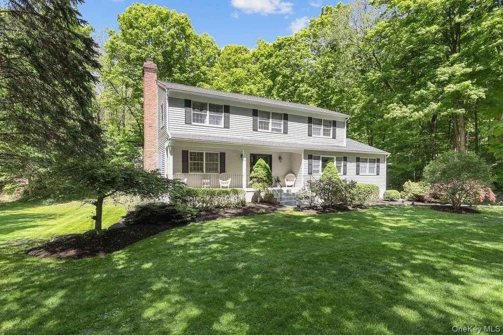 72 Brett Lane Bedford NY 10506