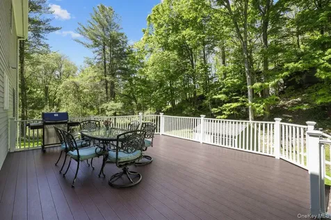 72 Brett Lane Bedford NY 10506