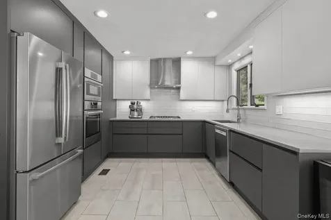 72 Brett Lane Bedford NY 10506