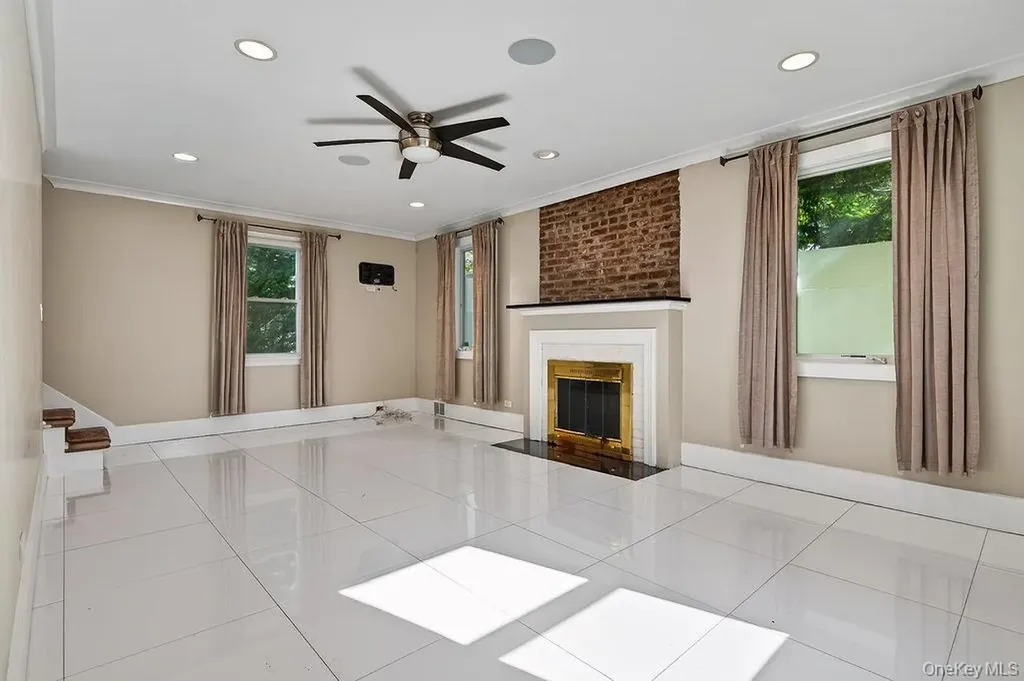 155 White Road Scarsdale NY 10583