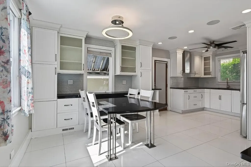 155 White Road Scarsdale NY 10583