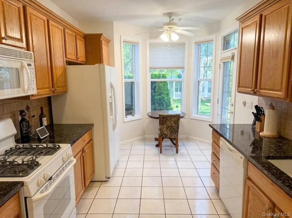 8 Symphony Drive Lake Grove NY 11755