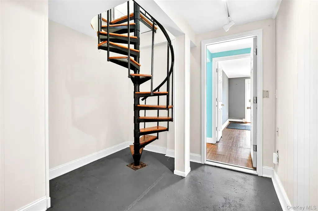 25 Hillside Avenue Valhalla NY 10595