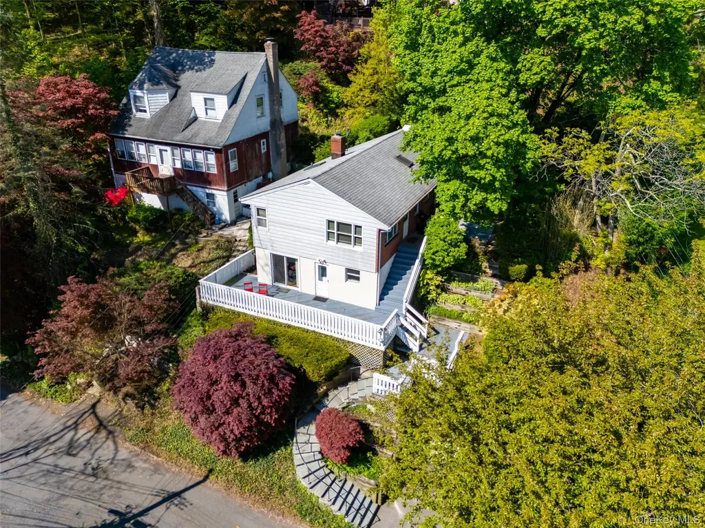 25 Hillside Avenue Valhalla NY 10595