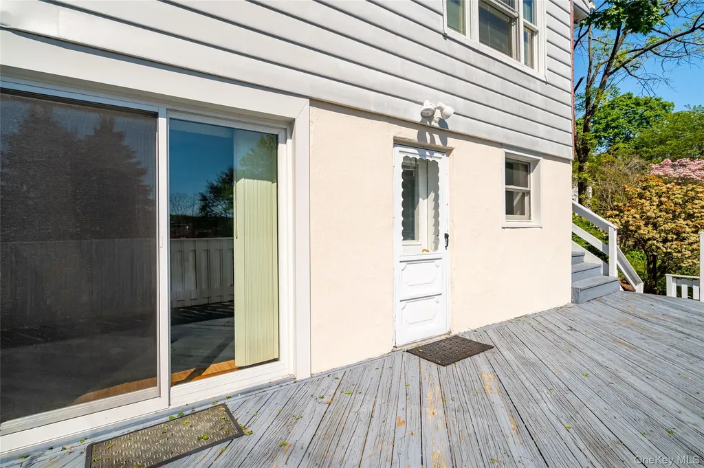 25 Hillside Avenue Valhalla NY 10595