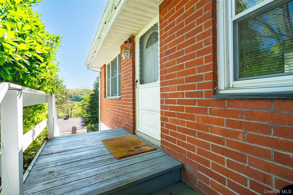25 Hillside Avenue Valhalla NY 10595
