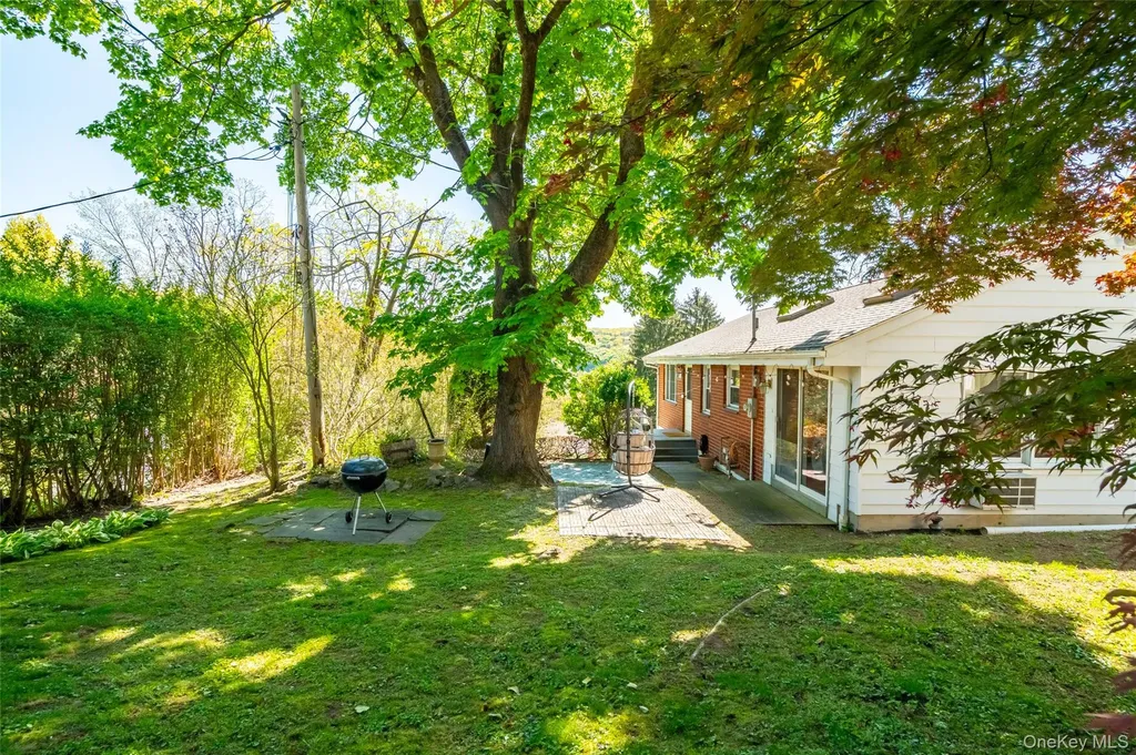25 Hillside Avenue Valhalla NY 10595