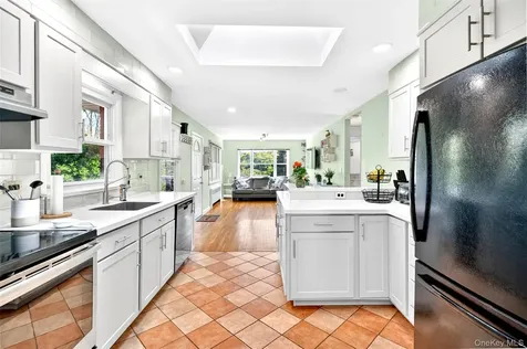 25 Hillside Avenue Valhalla NY 10595