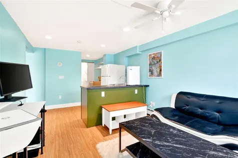 25 Hillside Avenue Valhalla NY 10595