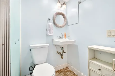25 Hillside Avenue Valhalla NY 10595