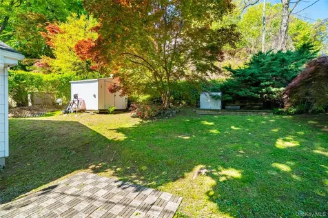 25 Hillside Avenue Valhalla NY 10595