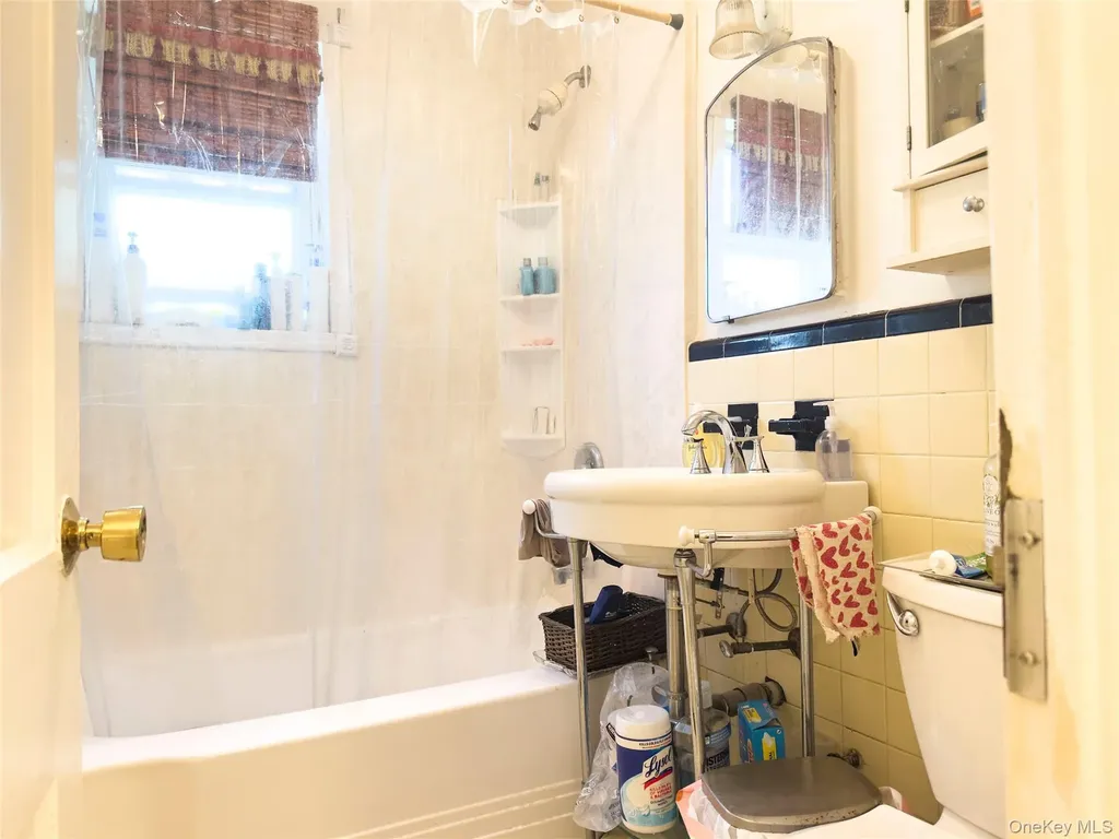 2440 Morgan Avenue Bronx NY 10469